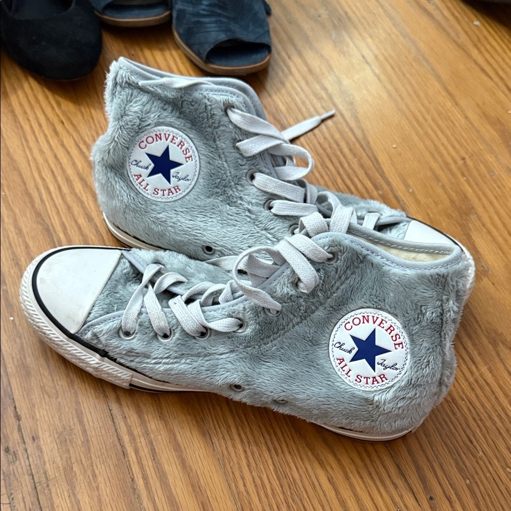 Converse Fuzzy gray high tops